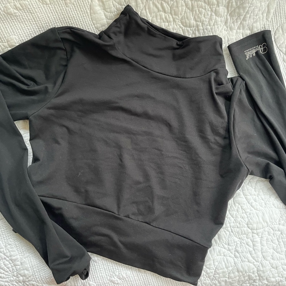 Bombshell Crop Long-sleeve